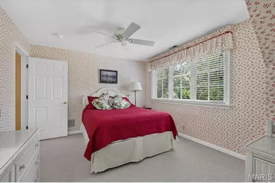 18 S McKnight Road, Saint Louis, MO 63124 - Photo 48