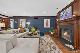 18 S McKnight Rd, Saint Louis, MO 63124 - Photo 16