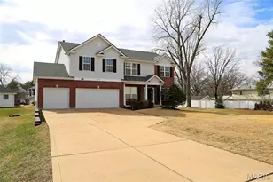 2352 The Courts Dr, Chesterfield, MO 63017 - Photo 36
