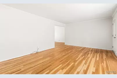 767 Wenneker Drive, Saint Louis, MO 63124 - Photo 6