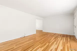 767 Wenneker Dr, Saint Louis, MO 63124 - Photo 6