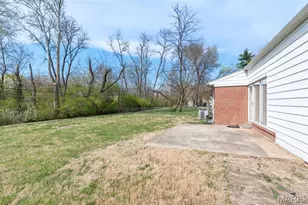 767 Wenneker Dr, Saint Louis, MO 63124 - Photo 34