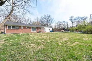 767 Wenneker Dr, Saint Louis, MO 63124 - Photo 36