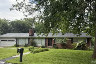 767 Wenneker Dr, Saint Louis, MO 63124 - Photo 1