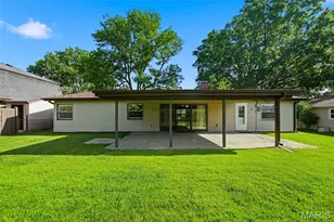724 Caspian Ln, Saint Louis, MO 63125 - Photo 22