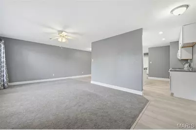 724 Caspian Lane, Saint Louis, MO 63125 - Photo 2