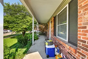 2380 Wharton Ct, Florissant, MO 63031 - Photo 8