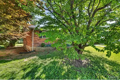 2380 Wharton Court, Florissant, MO 63031 - Photo 4