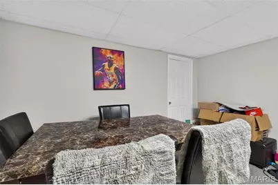2380 Wharton Court, Florissant, MO 63031 - Photo 30