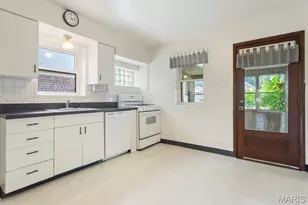 5665 Oleatha Ave, Saint Louis, MO 63139 - Photo 10
