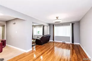 9904 Markhall Ln, Saint Louis, MO 63123 - Photo 14