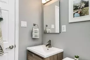 9904 Markhall Ln, Saint Louis, MO 63123 - Photo 20