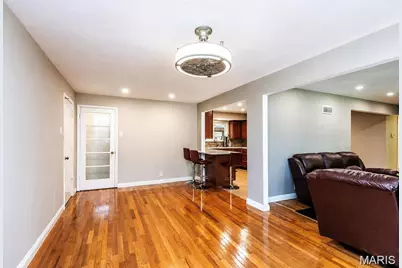 9904 Markhall Lane, Saint Louis, MO 63123 - Photo 12