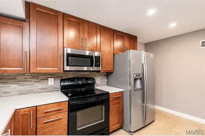 9904 Markhall Lane, Saint Louis, MO 63123 - Photo 16
