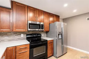 9904 Markhall Ln, Saint Louis, MO 63123 - Photo 16