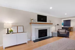 46 Grantwood Ln, Grantwood Village, MO 63123 - Photo 8