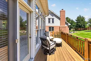 12427 Questover Manor Ct, Creve Coeur, MO 63141 - Photo 34