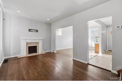 4707 Ray Avenue, Saint Louis, MO 63116 - Photo 2