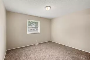 2523 Auburnhill Ct, Florissant, MO 63031 - Photo 8