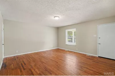 2523 Auburnhill Court, Florissant, MO 63031 - Photo 6