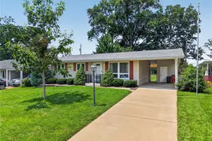 11119 Flori Dr, Saint Louis, MO 63123 - Photo 2