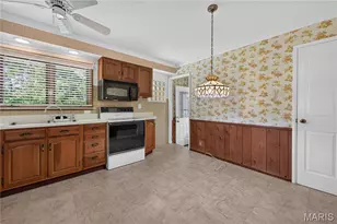 11119 Flori Dr, Saint Louis, MO 63123 - Photo 16