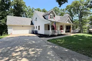 10 Isaac Dr, Warrenton, MO 63383 - Photo 2