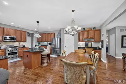 9031 Spy Glass Place Drive, O'Fallon, MO 63368 - Photo 8