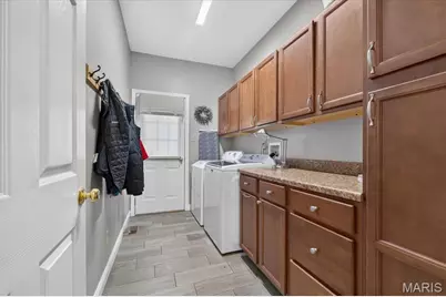 9031 Spy Glass Place Drive, O'Fallon, MO 63368 - Photo 38