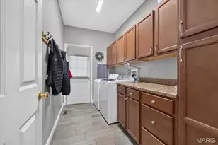 9031 Spy Glass Pl Dr, O'Fallon, MO 63368 - Photo 38