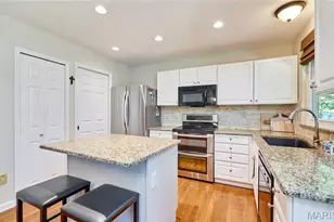 5173 Kings Park Dr, Saint Louis, MO 63129 - Photo 20