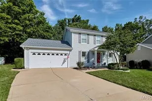 5173 Kings Park Dr, Saint Louis, MO 63129 - Photo 2