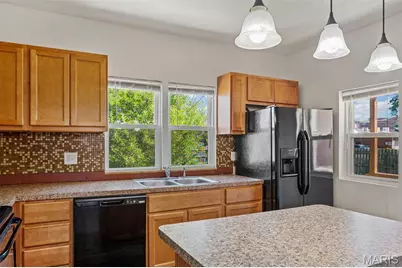 4253 Swan Avenue, Saint Louis, MO 63110 - Photo 16