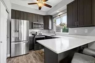 4122 Westminster Pl, Saint Louis, MO 63108 - Photo 6