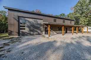 25195 McBride Ln, Lebanon, MO 65536 - Photo 2