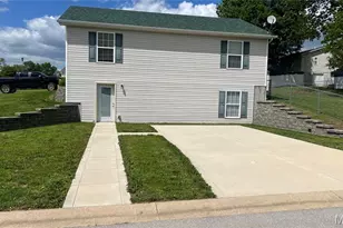 702 Gracie Way, Saint Clair, MO 63077 - Photo 2