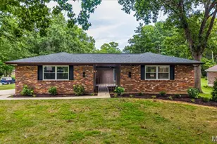 1040 Bridgeport Dr, Ellisville, MO 63011 - Photo 2