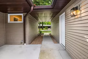 1040 Bridgeport Dr, Ellisville, MO 63011 - Photo 6