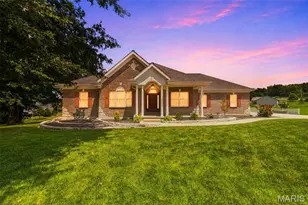 673 Royal Oak Ct, Washington, MO 63090 - Photo 1