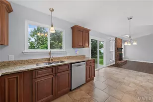 3036 Country Knoll Dr, Saint Charles, MO 63303 - Photo 18