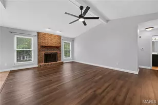3036 Country Knoll Dr, Saint Charles, MO 63303 - Photo 2