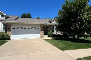 129 Braewood Cir, Saint Charles, MO 63301 - Photo 1