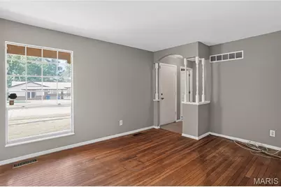 5129 Longhorn Trail, Florissant, MO 63033 - Photo 4