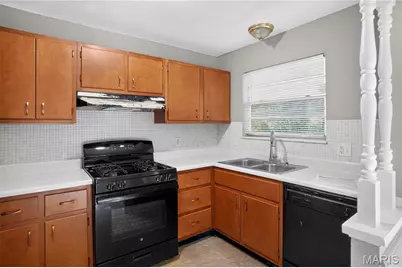 5129 Longhorn Trail, Florissant, MO 63033 - Photo 6