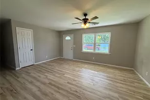 225 E 7th St, Montgomery City, MO 63361 - Photo 12