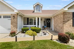 418 Fox Lair Dr, Saint Charles, MO 63303 - Photo 6