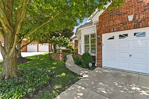 14632 Amberleigh Hill Ct, Chesterfield, MO 63017 - Photo 2