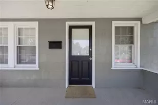 4352 Chippewa St, Saint Louis, MO 63116 - Photo 2