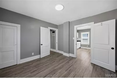 4352 Chippewa Street, Saint Louis, MO 63116 - Photo 12