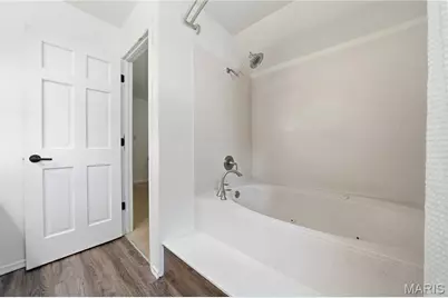 303 Fox Briar Lane, Ballwin, MO 63021 - Photo 20